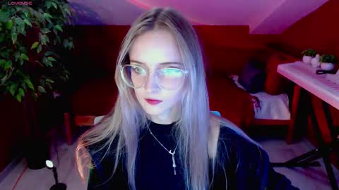 Snapshot of kuraikitsune_ chatting on September 2025 01:57:02 PM kuraikitsune_ online show from September 2025 01:57:02 PM