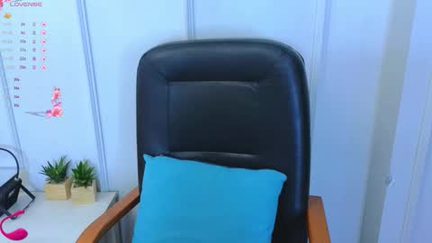 Ren online show from October 2025 01:45:02 PM