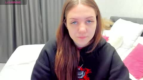 Snapshot of kvetachka chatting on December 2024 12:41:02 AM Kvetachka Thu-Sun 0900am-1500pmGTM2 online show from December 2024 12:41:02 AM