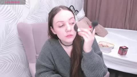 Snapshot of kvetachka chatting on December 2024 12:47:01 AM Kvetachka Thu-Sun 0900am-1500pmGTM2 online show from December 2024 12:47:01 AM