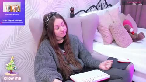 Snapshot of kvetachka chatting on December 2024 03:54:02 AM Kvetachka Thu-Sun 0900am-1500pmGTM2 online show from December 2024 03:54:02 AM