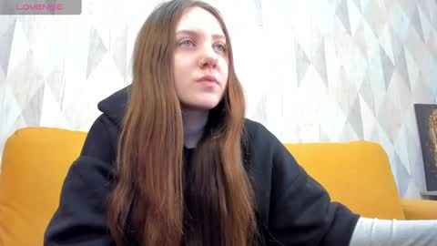 Snapshot of kvetachka chatting on January 2025 03:59:01 AM Kvetachka Thu-Sun 0900am-1500pmGTM2 online show from January 2025 03:59:01 AM