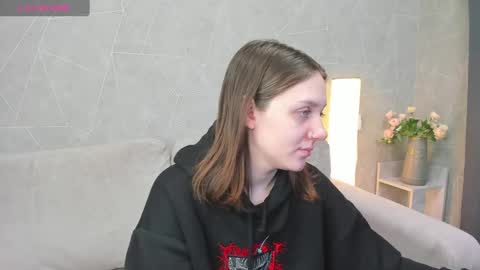 Snapshot of kvetachka chatting on February 2025 01:10:01 AM Kvetachka Thu-Sun 0900am-1500pmGTM2 online show from February 2025 01:10:01 AM