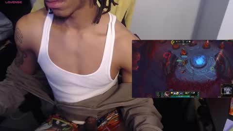 Snapshot of kwonder78 chatting on April 2026 04:45:01 AM kwonder78 online show from April 2026 04:45:01 AM