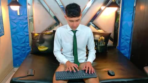 Snapshot of kygo_williams chatting on September 2025 08:13:02 AM Kygo online show from September 2025 08:13:02 AM