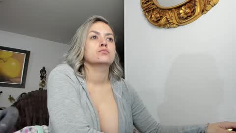 kyhara online show from January 2025 02:43:02 AM