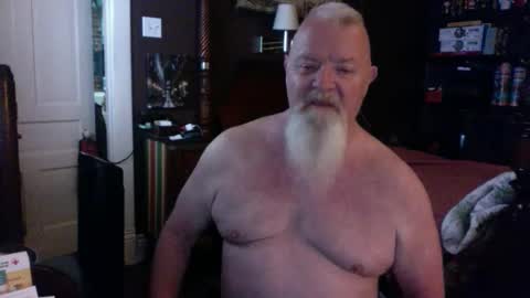 Snapshot of kyhgihntight chatting on September 2025 08:32:01 PM Nick Nude Celt KYHighNTight online show from September 2025 08:32:01 PM