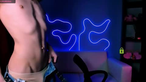 kyleberry_ online show from November 2025 03:29:01 AM