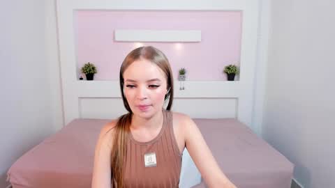 KyleFoxx1 online show from September 2025 08:45:02 PM