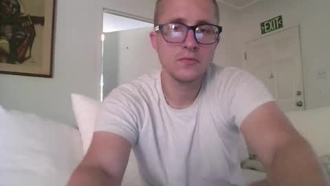 kylerace online show from April 2026 09:16:02 PM