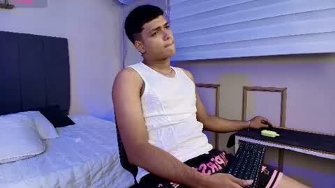Kyliam online show from July 2026 08:12:02 PM