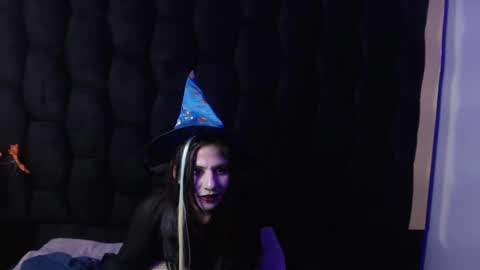 kylie_bloom online show from October 2025 09:59:02 PM