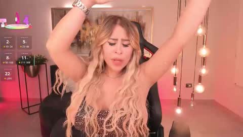Snapshot of kylie_cooper chatting on September 2025 03:02:01 PM Kylie online show from September 2025 03:02:01 PM