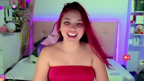 Snapshot of kylie_hottt_ chatting on May 2026 12:38:01 AM k ylie online show from May 2026 12:38:01 AM