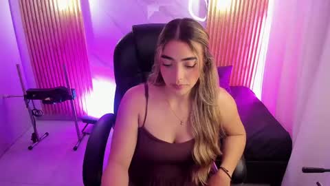 Snapshot of kylie_jones6 chatting on May 2026 03:25:02 AM KYLIE online show from May 2026 03:25:02 AM