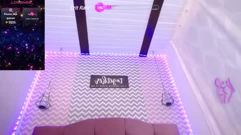 kylie_ls online show from December 2024 03:59:01 AM