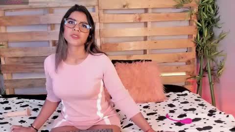Kylie  online show from February 2025 10:25:02 PM