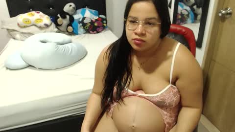 Snapshot of kylie_switch chatting on October 2025 12:47:02 AM Instagram Kylie switch followme buy lovense here online show from October 2025 12:47:02 AM