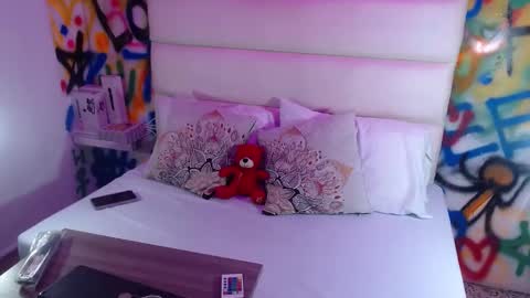 Snapshot of kyliebenson chatting on January 2025 10:37:02 AM Melissa online show from January 2025 10:37:02 AM