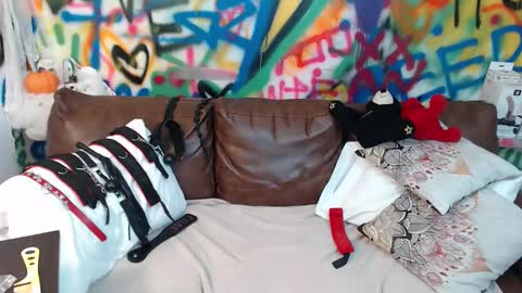 Melissa online show from November 2025 10:50:02 AM