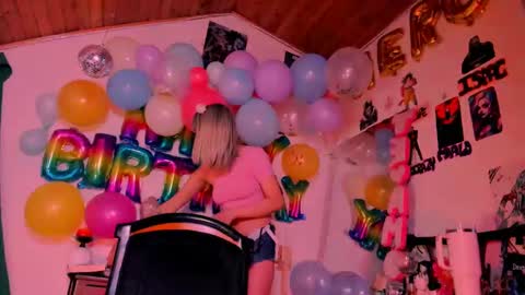   online show from November 2025 09:25:02 PM