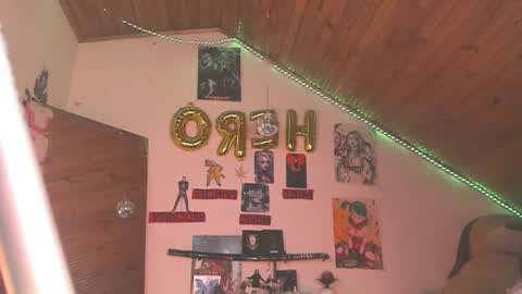   online show from April 2026 09:39:01 PM