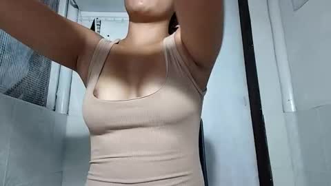 kylie online show from December 2025 01:58:01 AM