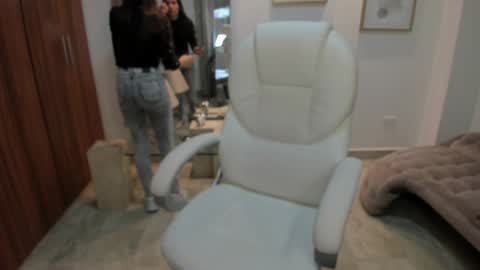 Kymberly online show from January 2025 11:00:02 AM