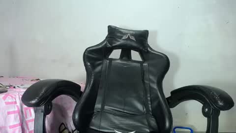 kyrasmith146749 online show from June 2026 02:12:01 PM