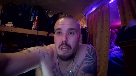 kyrowho online show from February 2025 09:18:01 PM