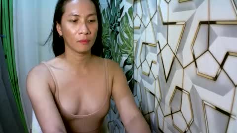 kyutshyne online show from April 2026 07:07:02 PM