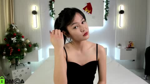 Snapshot of l1l_lola chatting on January 2025 04:04:01 AM Ameli online show from January 2025 04:04:01 AM