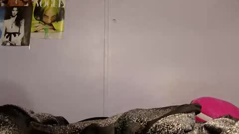 Lily online show from April 2026 08:28:02 AM