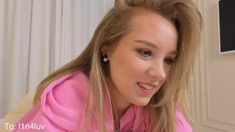 lina online show from November 2025 09:17:02 PM