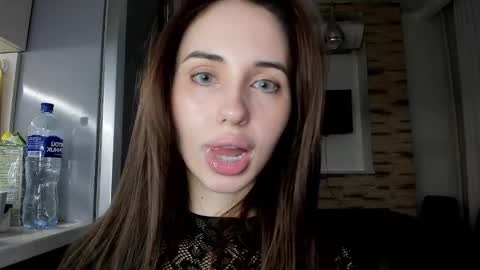 Snapshot of l1tww chatting on March 2025 01:16:02 AM Malika online show from March 2025 01:16:02 AM