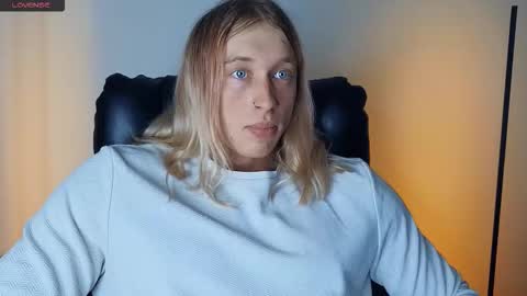 Adonis online show from February 2026 01:41:02 PM