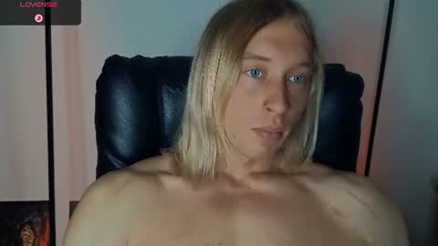 Snapshot of l_adonis_l chatting on July 2026 06:43:02 AM Adonis online show from July 2026 06:43:02 AM
