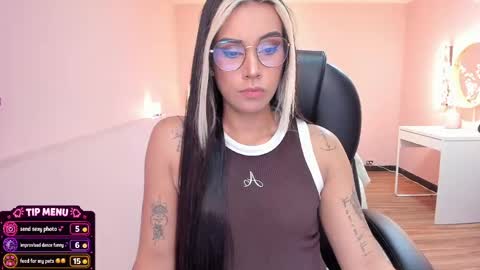 Snapshot of la_monitora chatting on May 2026 11:38:01 AM T A T I A N A online show from May 2026 11:38:01 AM