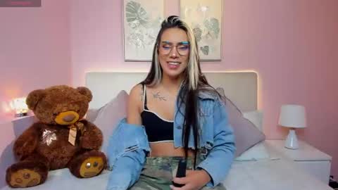 Snapshot of la_monitora chatting on July 2026 11:48:01 AM T A T I A N A online show from July 2026 11:48:01 AM