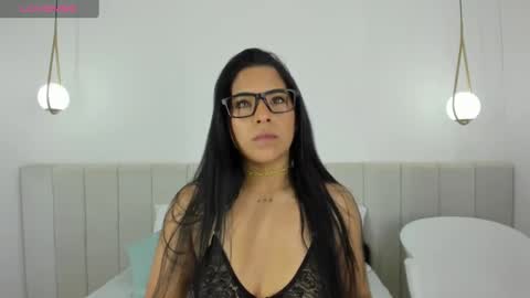 Victoria  online show from February 2025 08:01:01 PM