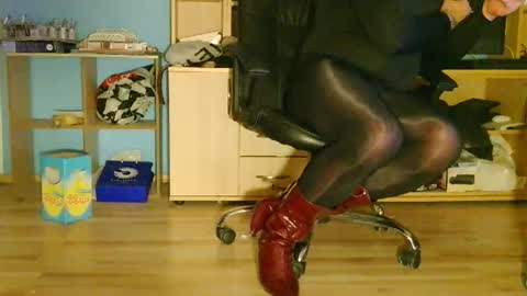 Snapshot of labondage chatting on April 2026 12:32:01 AM labondage online show from April 2026 12:32:01 AM