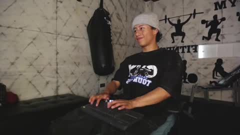 labrinthteasing online show from September 2025 08:36:01 PM