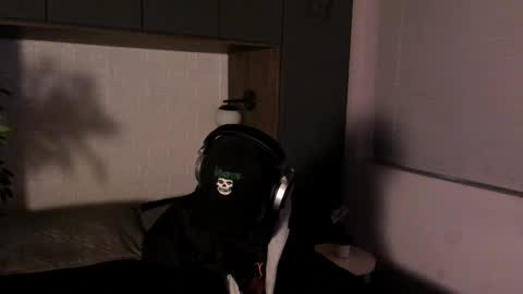 labrinthteasing online show from January 2026 12:09:02 PM