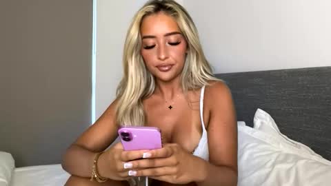 Snapshot of lacey_live chatting on June 2026 08:19:02 PM Lacey online show from June 2026 08:19:02 PM