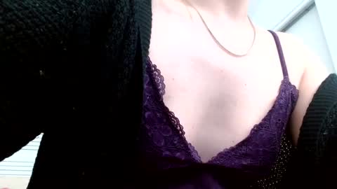 Snapshot of laceyphoenix1 chatting on January 2025 02:42:01 AM Lacey Phoenix online show from January 2025 02:42:01 AM