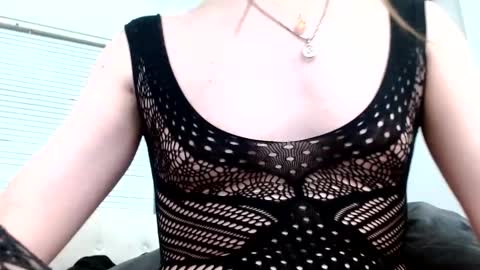 Snapshot of laceyphoenix1 chatting on March 2025 02:45:01 AM Lacey Phoenix online show from March 2025 02:45:01 AM