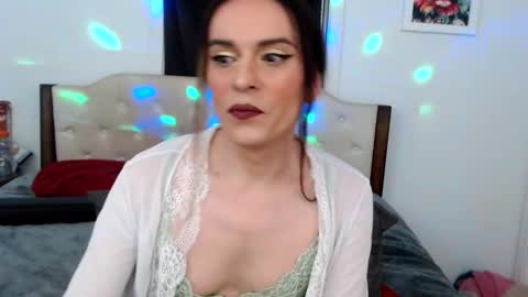 Snapshot of laceyphoenix1 chatting on October 2025 02:51:02 AM Lacey Phoenix online show from October 2025 02:51:02 AM