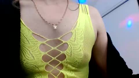 Snapshot of laceyphoenix1 chatting on October 2025 01:28:01 AM Lacey Phoenix online show from October 2025 01:28:01 AM