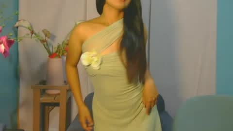 Mona online show from April 2026 04:08:01 PM