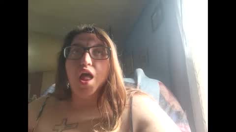 Laddybuggie27 online show from February 2025 06:02:02 PM